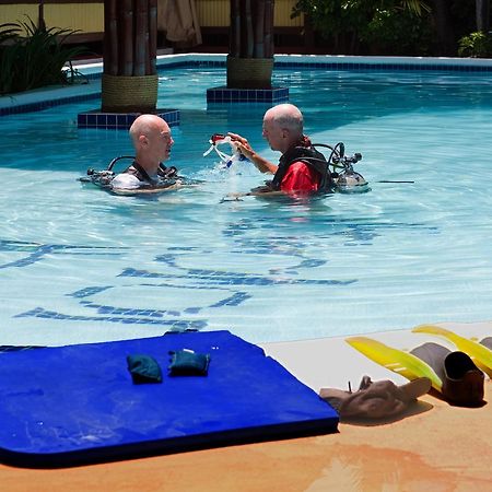 Bolongo Bay Beach Resort All Inclusive מראה חיצוני תמונה